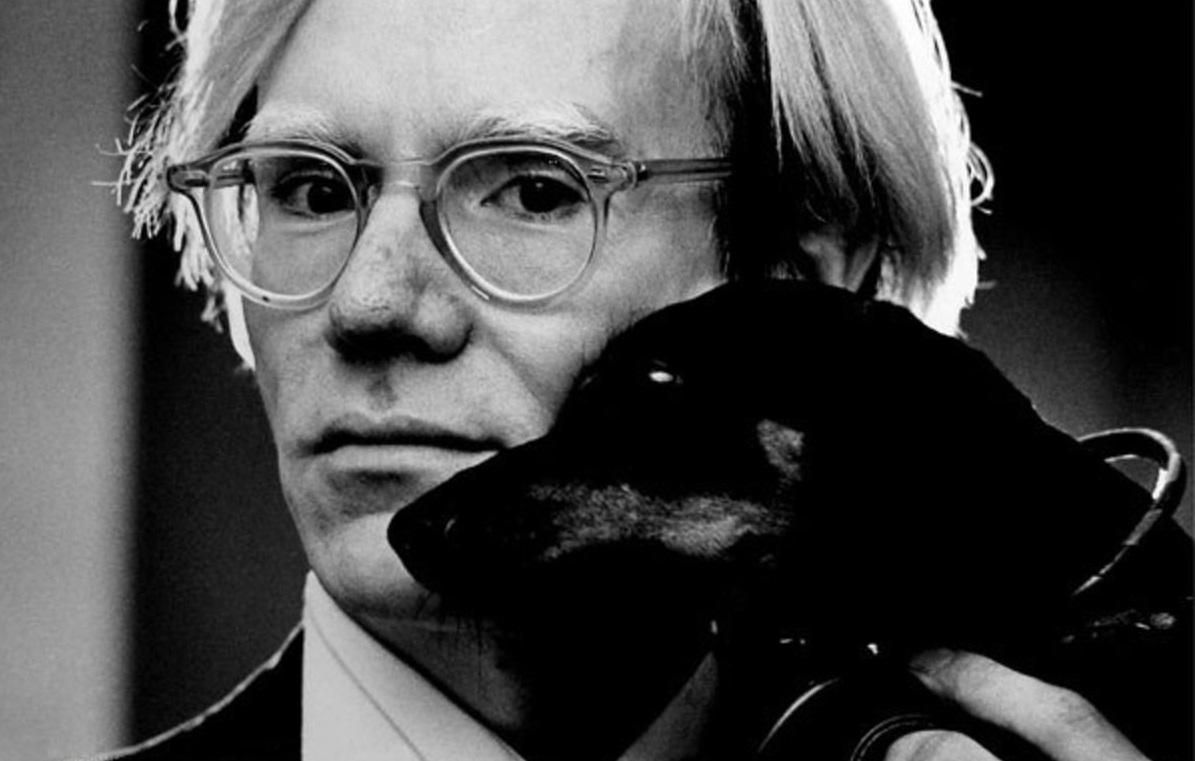 Декоммунизация по-закарпатски: площадь Уорхола и война с засильем Терешковой Декоммунизация по-закарпатски: площадь Уорхола и война с засильем Терешковой