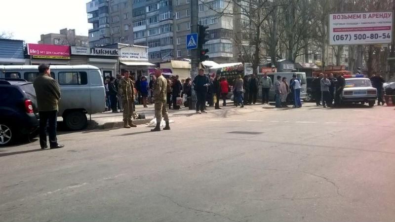 Машина з АТО влетіла у натовп людей: є загиблі