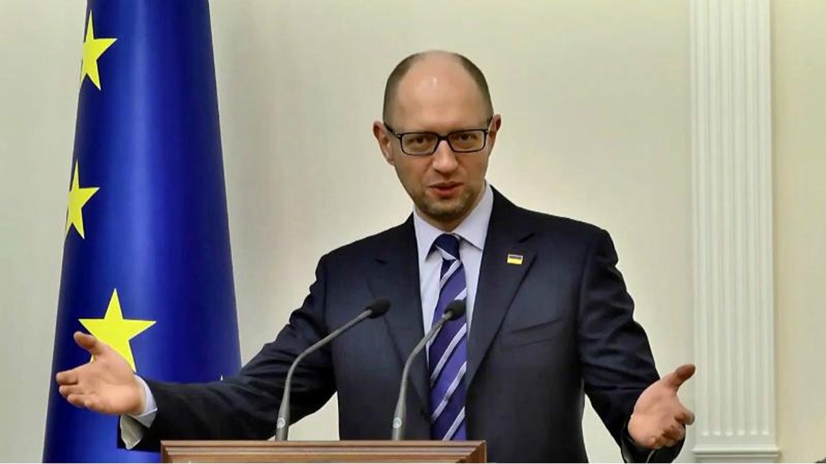 Главное за вчера: Яценюк ушел в отставку, кровавая резня в Ужгороде и столкновения в Одессе Главное за вчера: Яценюк ушел в отставку, кровавая резня в Ужгороде и столкновения в Одессе