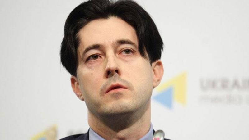 Каську посеред вулиці зачитали підозру Каську посеред вулиці зачитали підозру