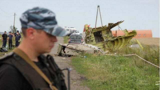 Замах на експерта з розслідування збитого "Боїнга-777": з’явилися деталі про кілера Замах на експерта з розслідування збитого "Боїнга-777": з’явилися деталі про кілера