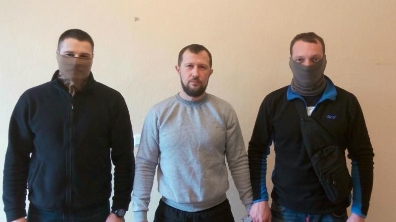 З'явилося фото виконавця замаху на експерта у справі "Боїнга-777" З'явилося фото виконавця замаху на експерта у справі "Боїнга-777"