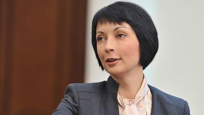 Лукаш не может сдержать радости — ГПУ отдала ей паспорта Лукаш не может сдержать радости — ГПУ отдала ей паспорта