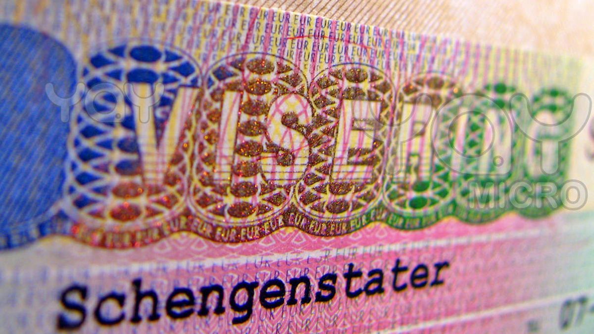 Єврокомісія запропонує скасувати туристичні візи для українців вже у четвер Єврокомісія запропонує скасувати туристичні візи для українців вже у четвер