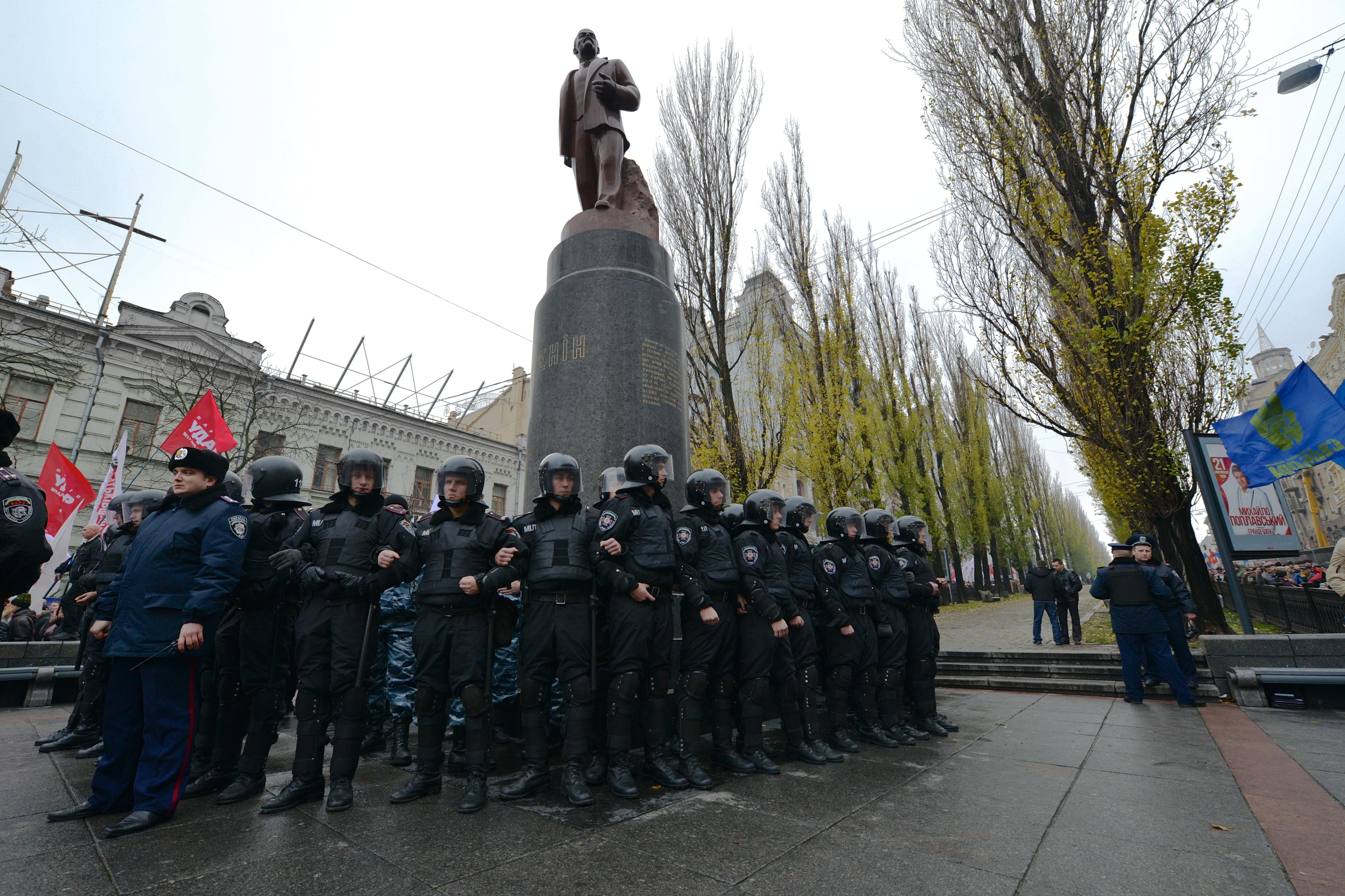 Художники придумают замену памятнику Ленина в Киеве