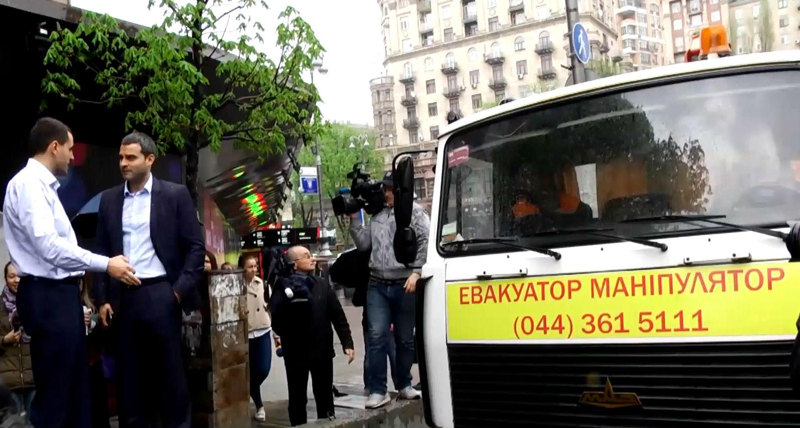 Киевские чиновники устроили показательную псевдоэвакуацию