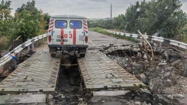 Поранених бійців доправили у Дніпропетровськ: четверо у важкому стані Поранених бійців доправили у Дніпропетровськ: четверо у важкому стані