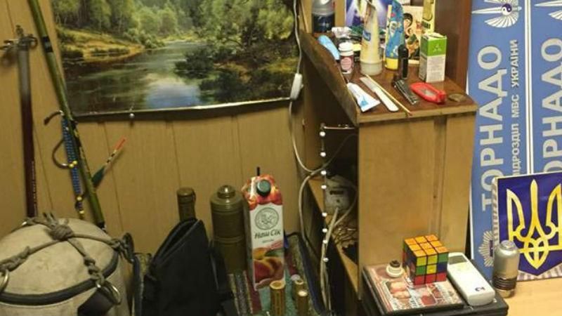 З'явилися фото з бази бійців "Торнадо", які нібито відкрили стрілянину З'явилися фото з бази бійців "Торнадо", які нібито відкрили стрілянину