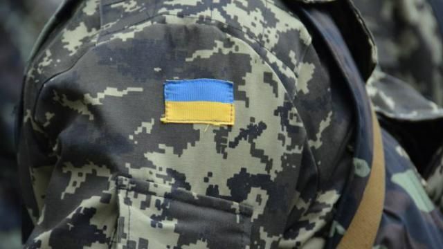 Бои на Донбассе не утихают: один украинский военный погиб