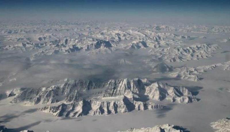 Айсберг размером с город откололся от Антарктиды Айсберг размером с город откололся от Антарктиды