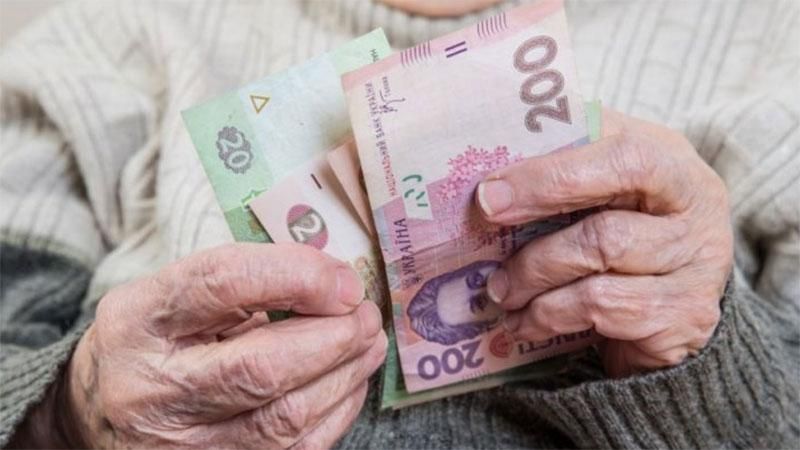 Як волонтери відреагували на пенсії для окупованого Донбасу Як волонтери відреагували на пенсії для окупованого Донбасу