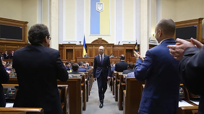 Политолог рассказал о политических перспективах Яценюка на ближайшее время