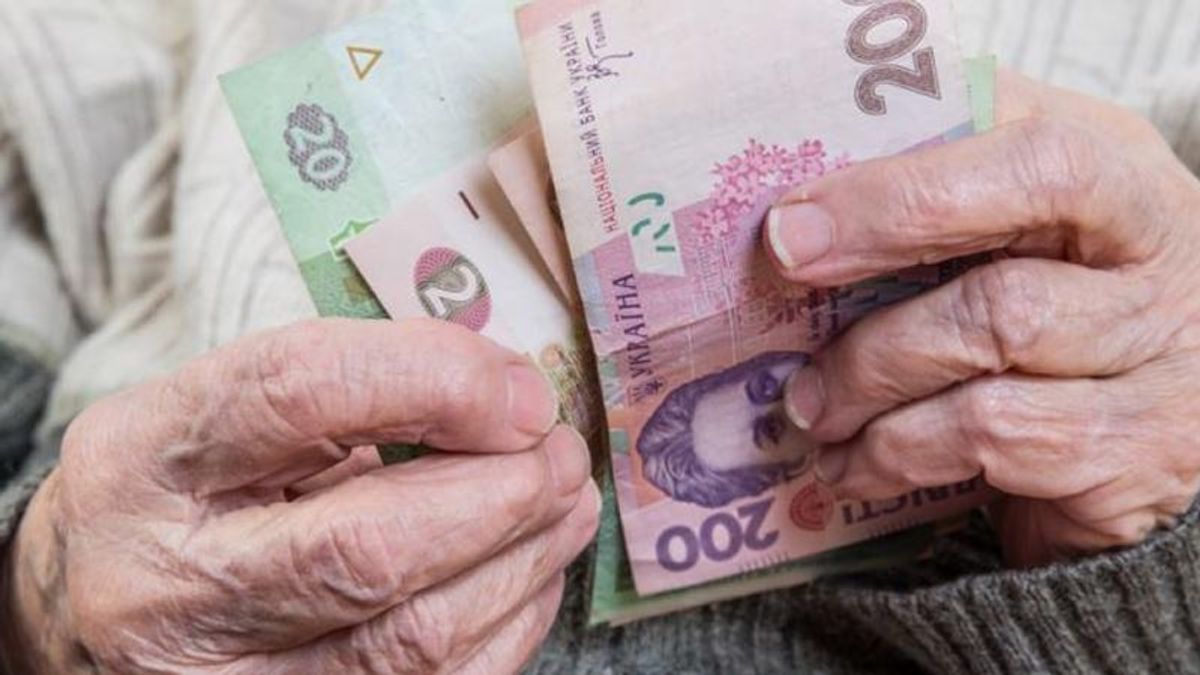 Жители оккупированного Донбасса имеют право на пенсии, — министр соцполитики Жители оккупированного Донбасса имеют право на пенсии, — министр соцполитики
