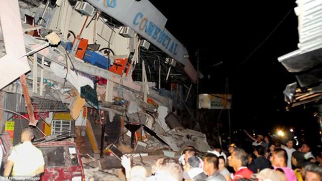 Землетрясение в Эквадоре: сотни раненых, количество погибших стремительно растет