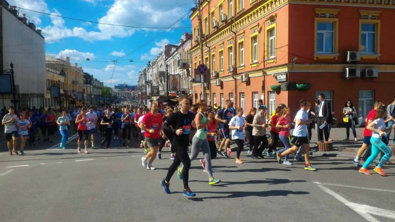 Киев бежит: как выглядит столичный полумарафон