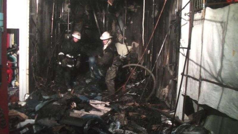В харьковском торговом центре – большой пожар В харьковском торговом центре – большой пожар