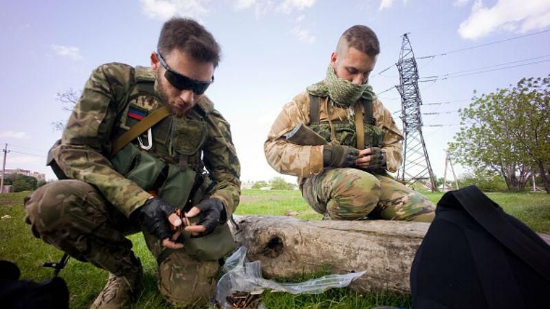 На Донбассе погибли семеро российских солдат, еще трое получили ранения