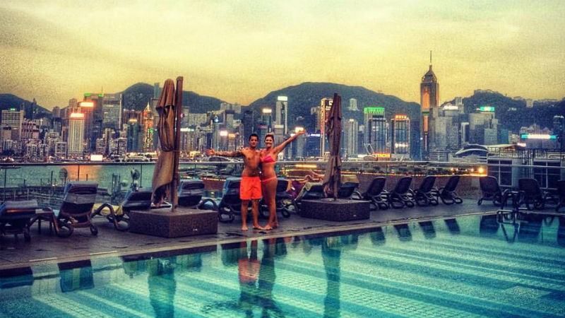 Невероятная жизнь влюбленных, которые бросили престижную работу в Лондоне ради путешествий Невероятная жизнь влюбленных, которые бросили престижную работу в Лондоне ради путешествий