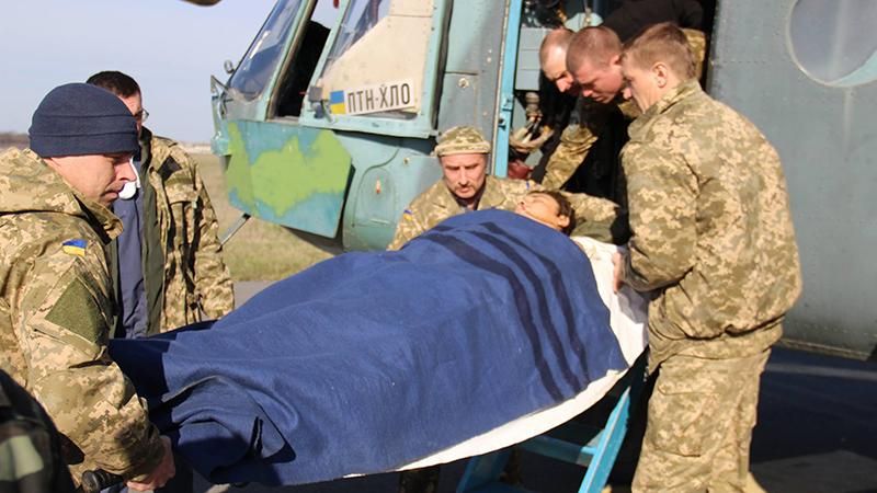 В зоне АТО — много раненых из-за обстрелов боевиков В зоне АТО — много раненых из-за обстрелов боевиков