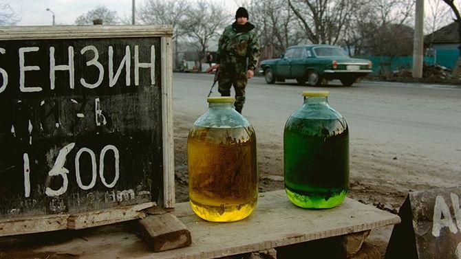 Донецькі бойовики розкрадають третину палива, яке їм везуть з Росії, — Тимчук