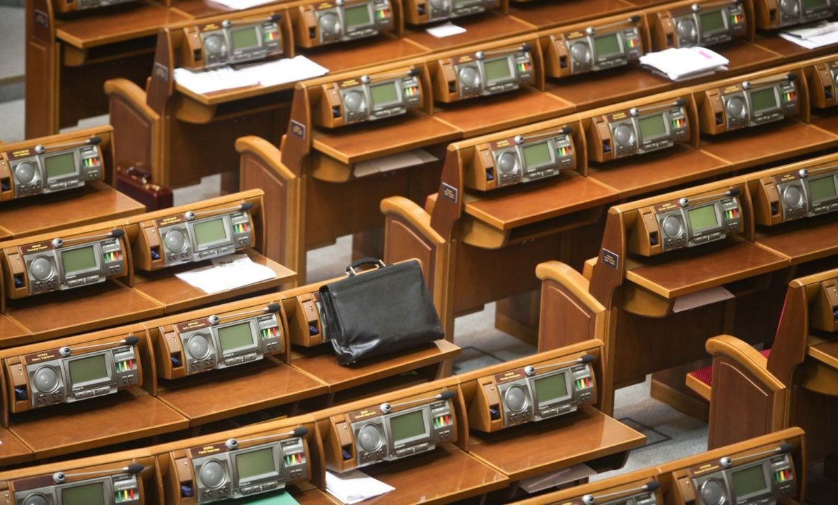 Депутаты Павлоградского горсовета проголосовали за выборность губернаторов и судей Депутаты Павлоградского горсовета проголосовали за выборность губернаторов и судей