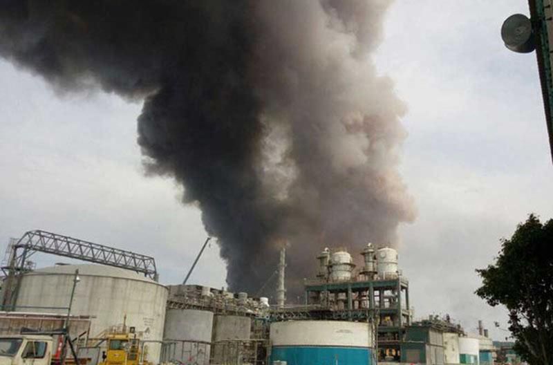 Мощный взрыв прогремел на нефтехимическом заводе в Мексике