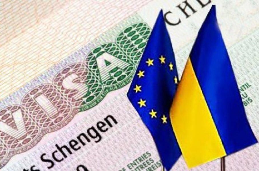 Скасувати візи для українців вимагають європейські ліберали