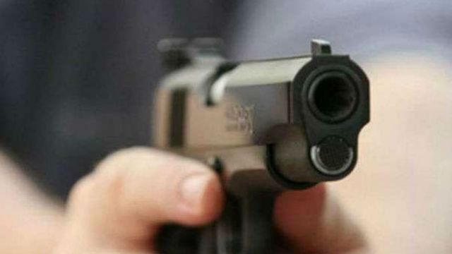 Озброєні люди побили і пограбували депутата Озброєні люди побили і пограбували депутата