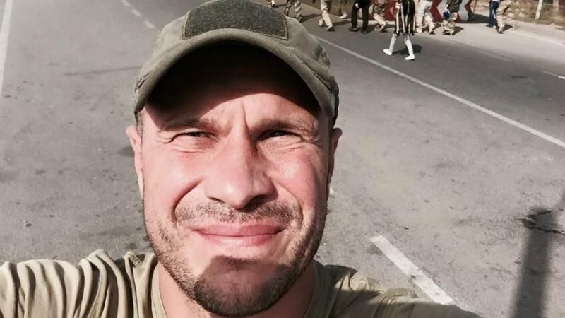 Кива розповів, чому розгулював з пістолетом у трусах  