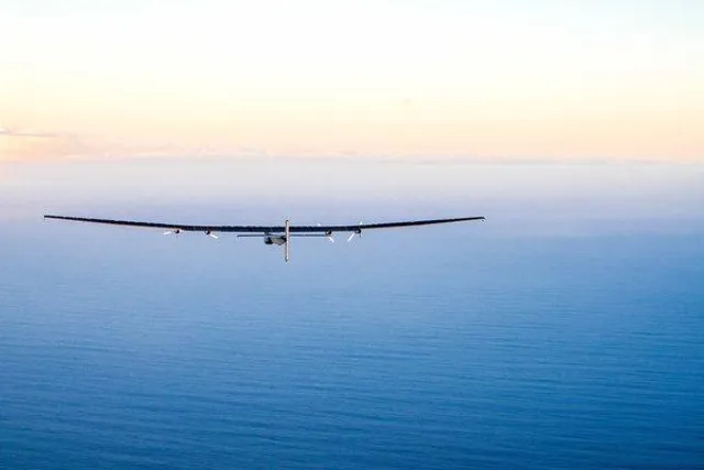 Літак, сонячні батареї, Solar Impulse