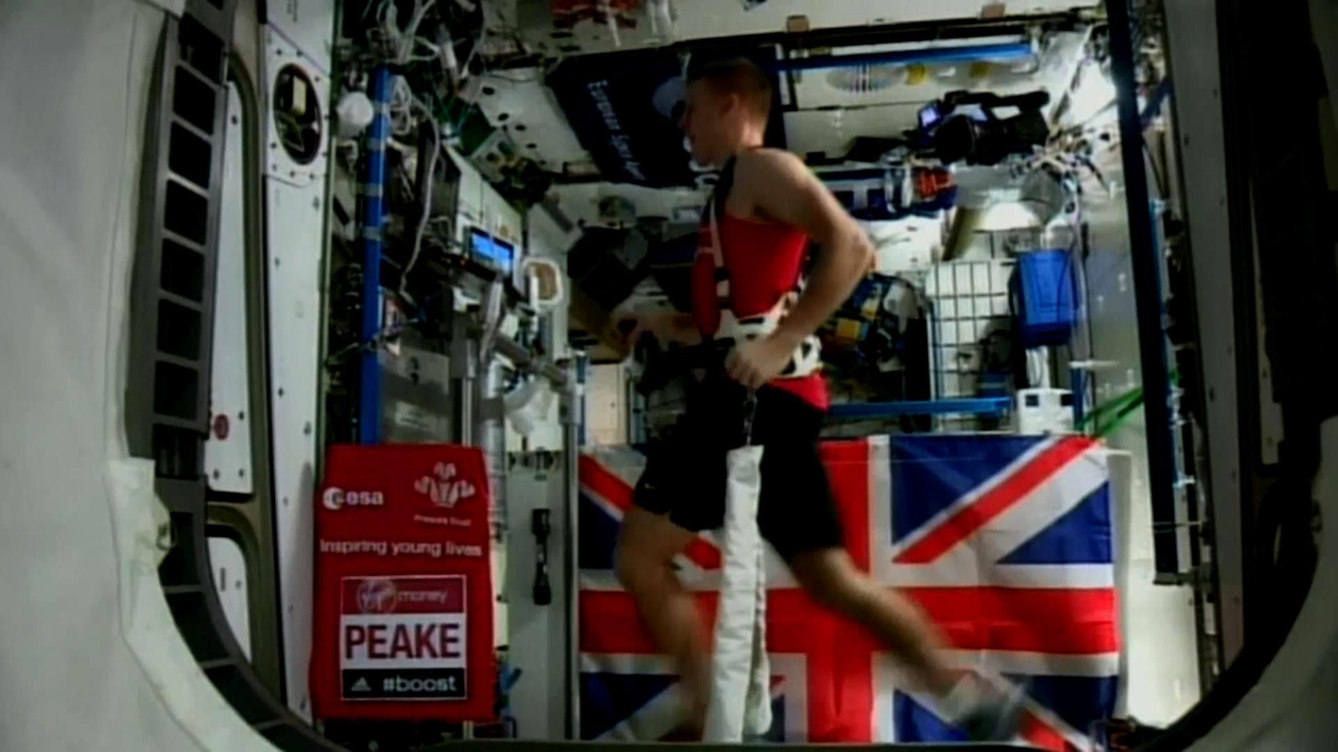 Астронавт у невагомості приєднався до одного з найвідоміших марафонів у світі