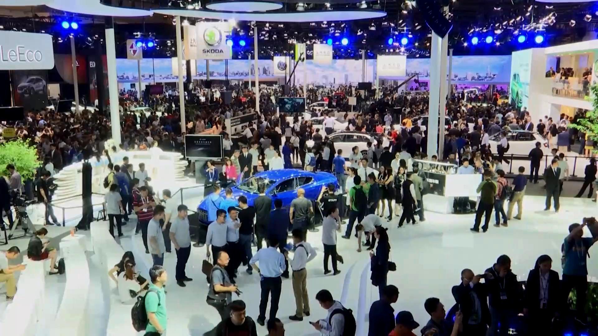 Китай вступив у гонку за лідерство в автопромі: відкрився автосалон у Пекіні Китай вступив у гонку за лідерство в автопромі: відкрився автосалон у Пекіні