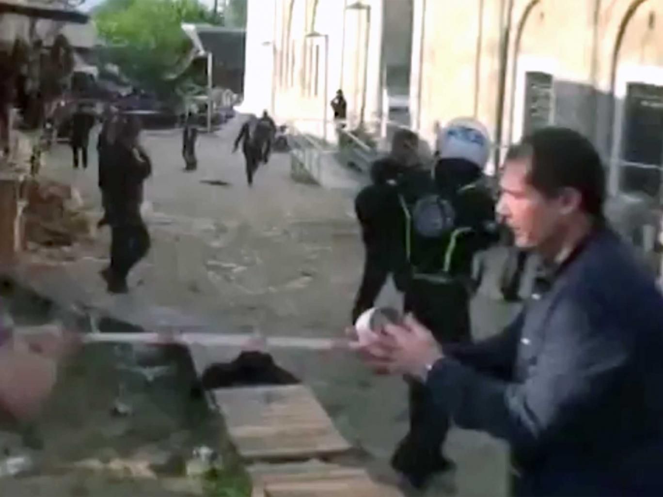 Возле мечети в Турции произошел теракт Возле мечети в Турции произошел теракт