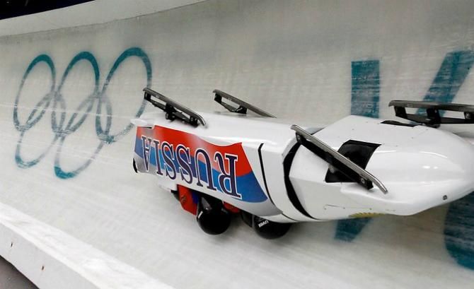 В Сочи сгорела санно-бобслейная трасса за 300 миллионов долларов В Сочи сгорела санно-бобслейная трасса за 300 миллионов долларов