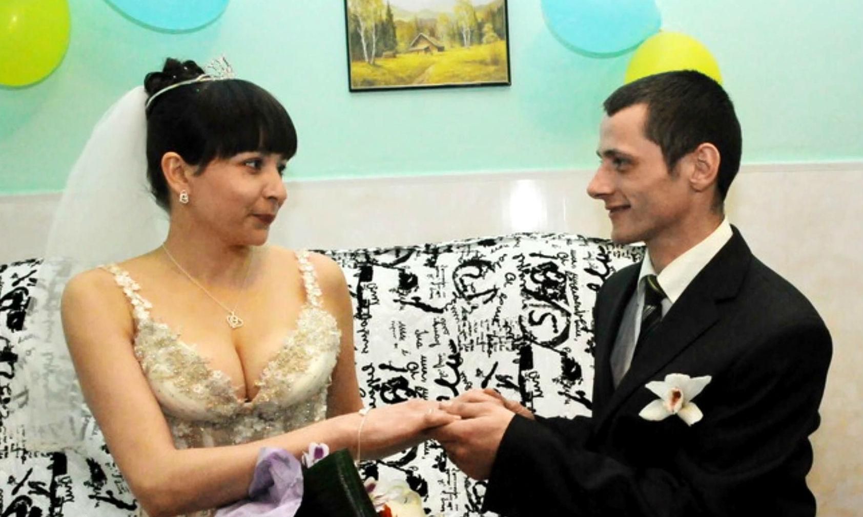 Впервые в истории Украины пожизненно осужденная женщина вышла замуж