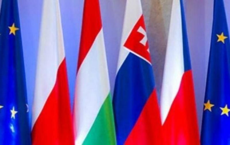 Країни "Вишеградської четвірки" розмістять військових в країнах Балтії Країни "Вишеградської четвірки" розмістять військових в країнах Балтії