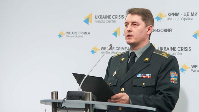 Под Марьинкой террористы ранили украинского военного