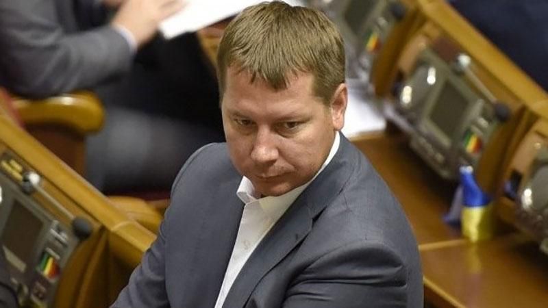 Раду покинет еще один депутат от БПП Раду покинет еще один депутат от БПП