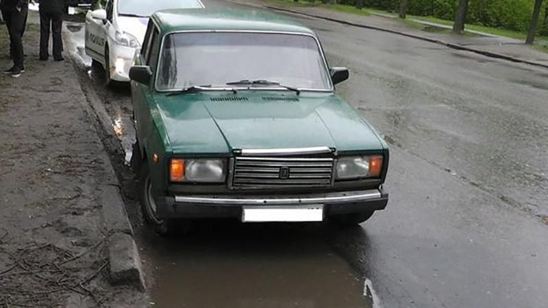 Полицейский на частной машине переехал пешехода в Харькове