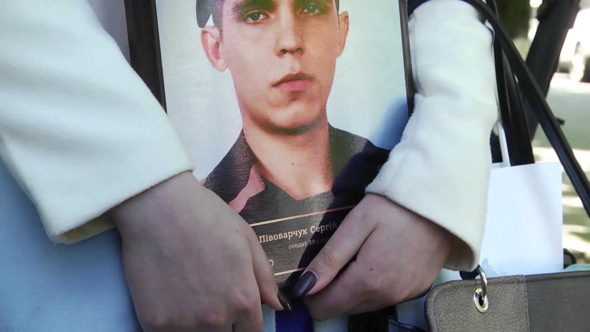 Цифра дня: скільки тіл українських героїв повернули за два роки Цифра дня: скільки тіл українських героїв повернули за два роки