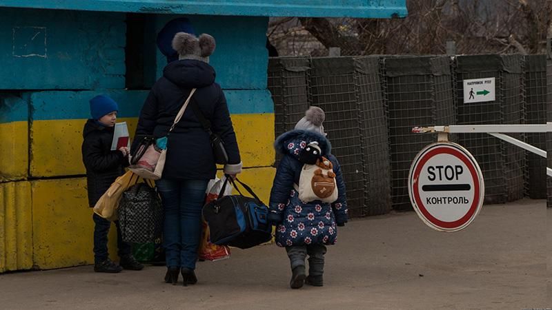 На Луганщині запрацював проблемний КПВВ через лінію розмежування