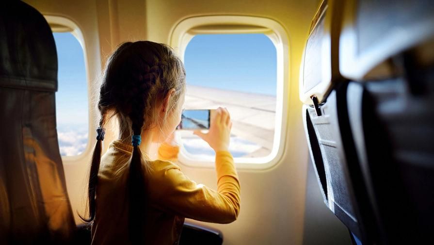 11-летняя россиянка обманула систему безопасности аэропорта и полетела в Санкт-Петербург 11-летняя россиянка обманула систему безопасности аэропорта и полетела в Санкт-Петербург