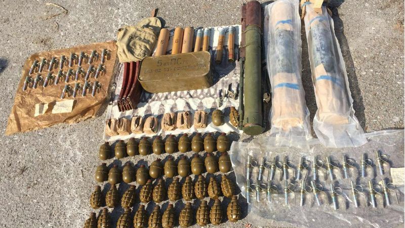 Велику схованку з боєприпасами знайшли під Одесою: опубліковані фото Велику схованку з боєприпасами знайшли під Одесою: опубліковані фото