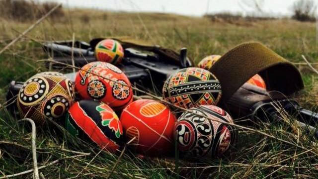 Чуда не произошло: боевики брались за оружие даже на Пасху Чуда не произошло: боевики брались за оружие даже на Пасху