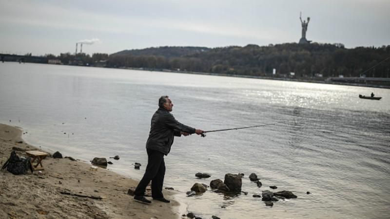 Гігантське дерево води: як виглядає могутній Дніпро із космосу Гігантське дерево води: як виглядає могутній Дніпро із космосу