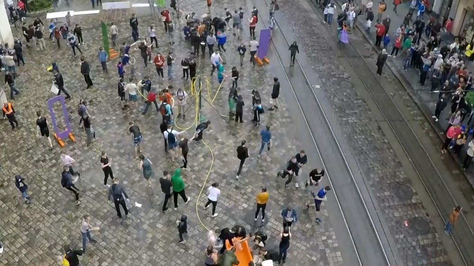 У Львові — масове святкування обливаного понеділка У Львові — масове святкування обливаного понеділка