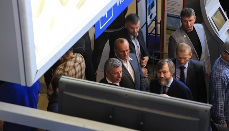Фотофакт: в аэропорту Одессы заблокировали членов "Оппозиционного блока"