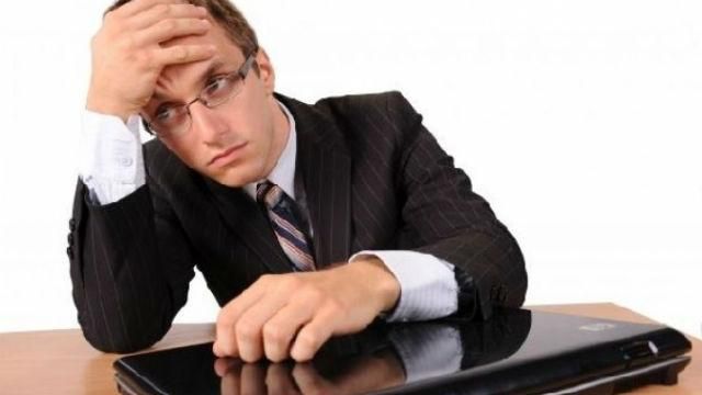 Чоловік судиться з компанією через занадто нудну роботу Чоловік судиться з компанією через занадто нудну роботу