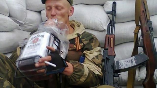 Боевики списывают пьяные перестрелки между собой на мифических снайперов