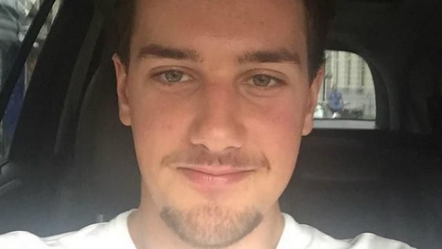 Син Кернеса похизувався розвагами у Лондоні